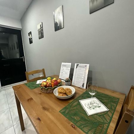 קארדיף 2 Bedroom Flat With Hot Tub מראה חיצוני תמונה